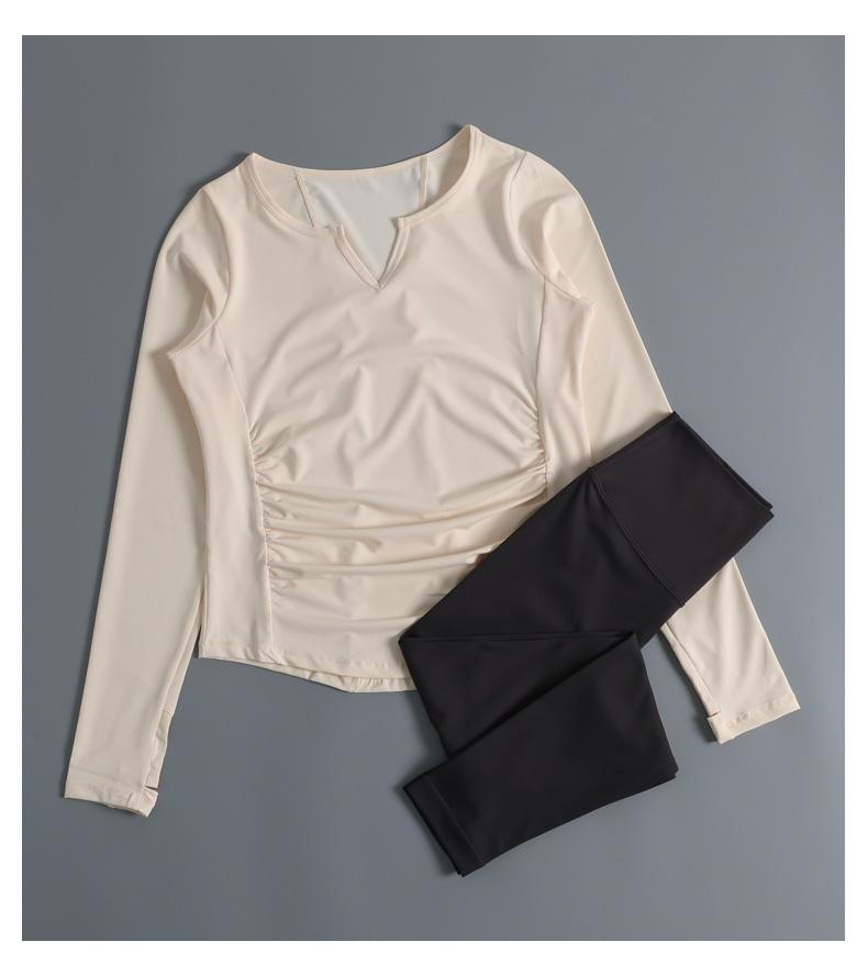 Product Introduction of Loose Breathable Fitness Set + Suitable for Running and Yoga + For Adult Women + Long Sleeve V-neck T-shirt Cover + Features Quick-dry Comfort + Light and Airy 5