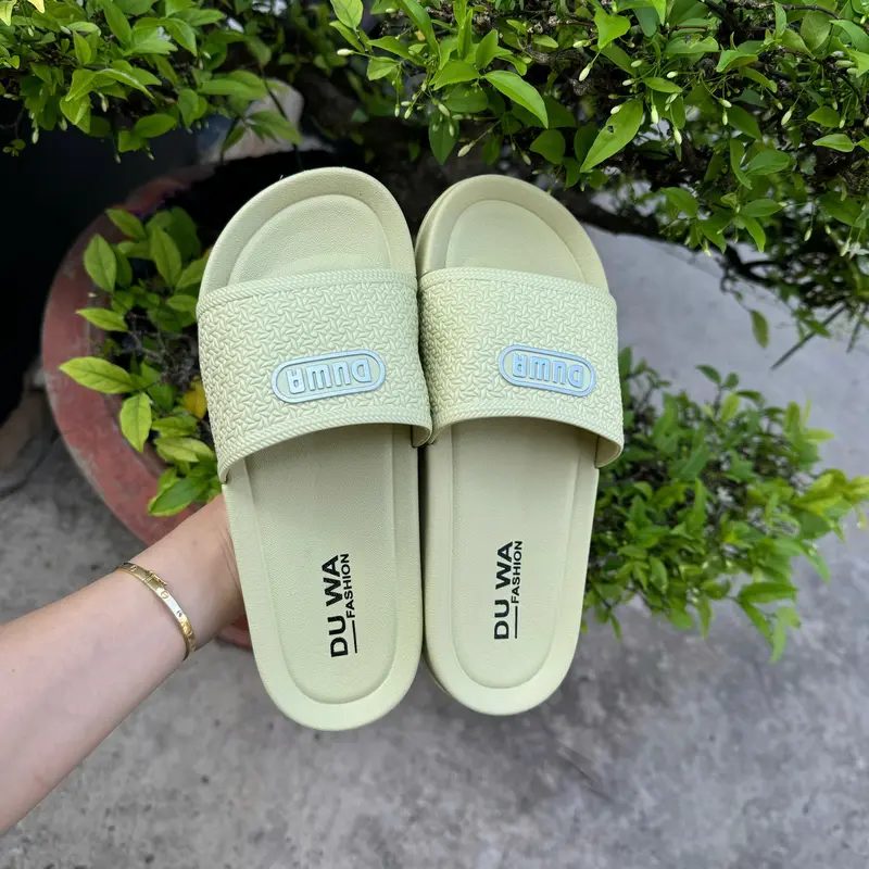 ( Lùi lại 1 size ) Dép quai ngang nữ đế 3cm siêu nhẹ đế chống chơn trượt êm chân thoáng khí ( NHIỀU MÀU ) DéP 2