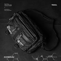 Gambar KREMLIN Waistbag Tas Pinggang 3 Style Original - TAKA - BLACK dari Kremlin Clothing Kota Bandung 4 Tokopedia