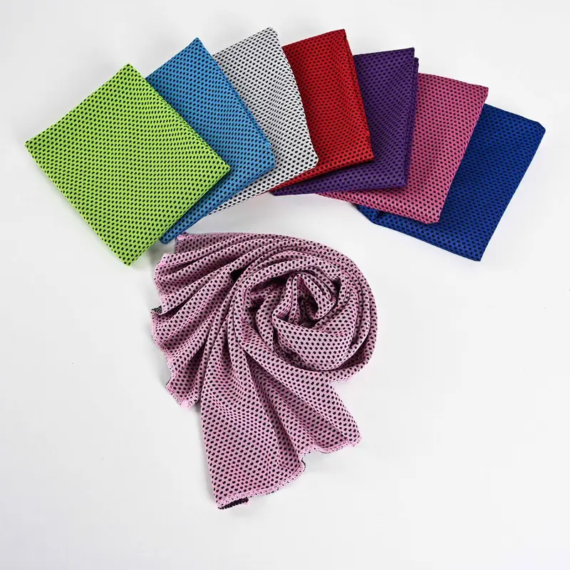 Khăn Lạnh Thể Thao Làm Mát Tức Thì CoolTowel Khăn Chuyển Nhiệt Lạnh Hỗ Trợ Làm Mát Thấm Hút Mồ Hôi Nhanh Khô 4