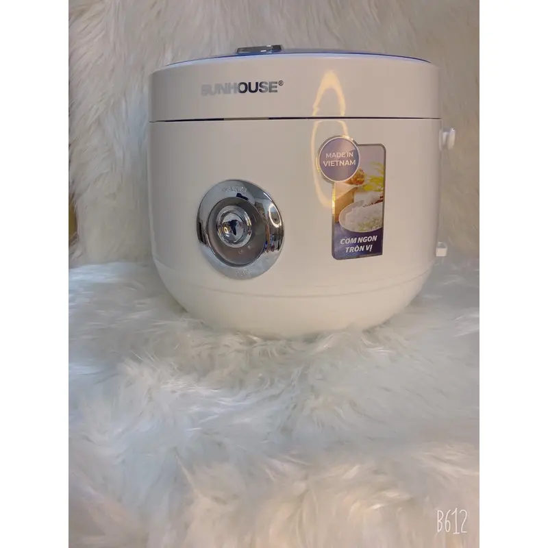 [ Free Ship 50k ] Nồi cơm điện 1.8L SUNHOUSE SHD8606. Hiện Đại, tặng kèm giá hấp, bảo hành 12 tháng toàn quốc. Nấu Cơm Cooker 7