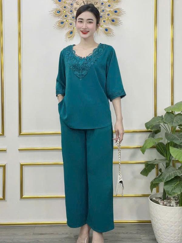 Đồ Bộ Mặc Nhà Thêu Họa Tiết Hoa Lá Màu Trơn Trung Niên Tặng Cho Mẹ Tặng Bà - Vải Lụa Mango Size lớn Mã DB56 - Nhà May Trung Niên Quần Ngủ Hồng đồ họa tiết cần cẩu đỏ đồ bộ