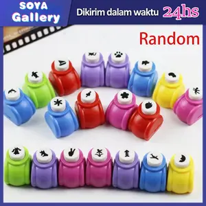 4Pcs Set Alat Pembolong Kertas Berbagai Bentuk DIY Paper Shape Puncher Motif Random Style Pembolong Kertas Scrapbook Embossing Tools untuk Craft dan Dekorasi