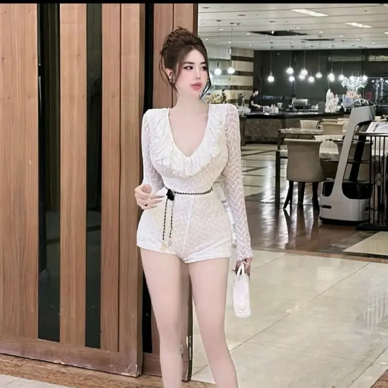 Jum ren đùi cổ bèo tròn tay dài có kem dây eo đính hoa Women Nữ 6