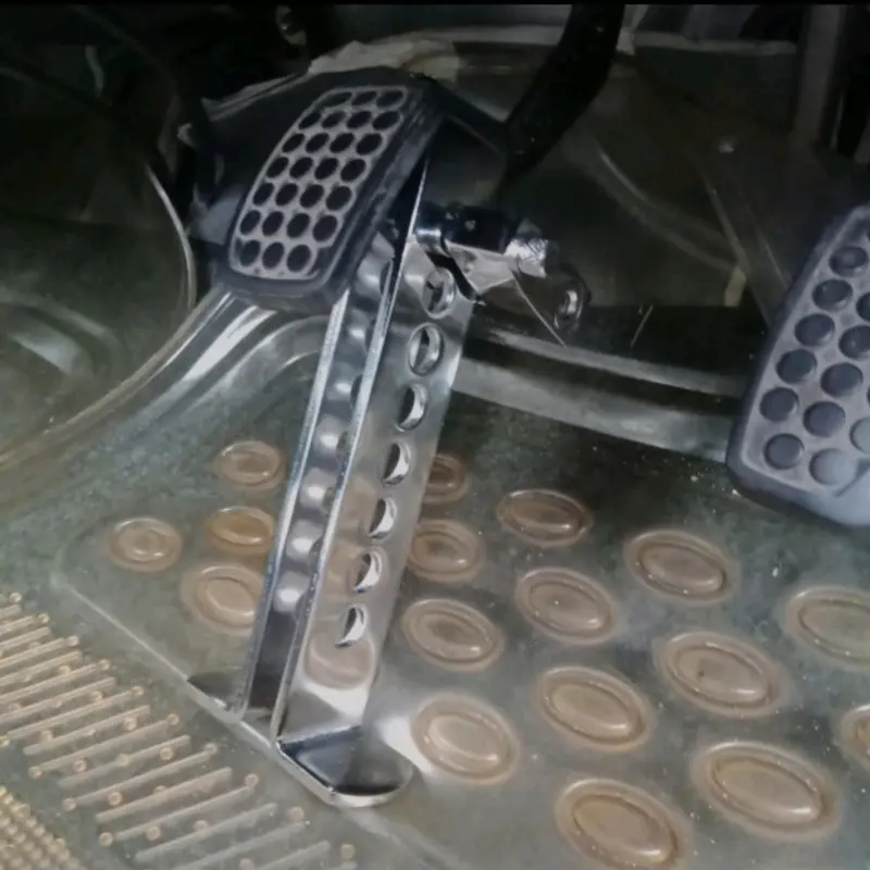 Gembok Pedal Mobil Pengaman Kunci Pedal Rem Kopling Gas Anti Maling 0