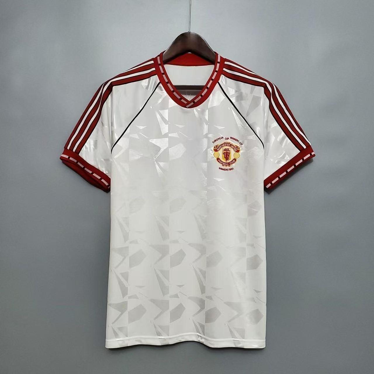 เสื้อฟุตบอลย้อนยุค Man Utd 1991 ผู้ชนะถ้วยยุโรป