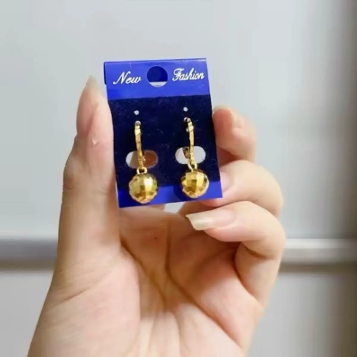 Bông trái châu nhỏ đồng dàng