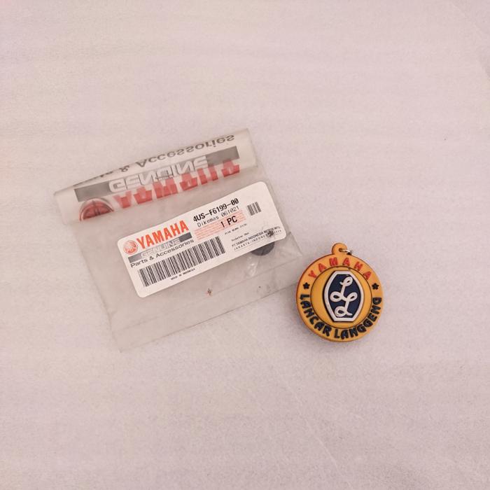 Gambar KARET TUTUP BOX BAGASI NMAX / AEROX / KARET TUTUP BATOK BELAKANG F1ZR ORIGINAL YAMAHA 4US-F6199-00 dari Yamaha Lancar Langgeng Kab. Banjarnegara Tokopedia