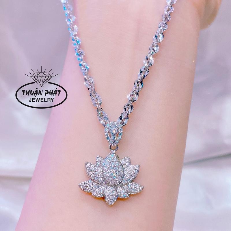  Phụ Kiện Dây Chuyền Nữ  M0133 Xoắn Lá Tròn 4Li Với Mặt  Hoa Sen Lớn Sáng  Chiếu Đeo Cổ Sang Trọng Trang Sức Bạc Ý Xi Bạch Kim - Bạc Thuận Phát 