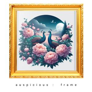 กรอบรูป มงคล นกยูงคู่ เสริมฮวงจุ้ย โชควาสนา ความรัก และ ความสำเร็จ กรอบขนาด 28x28 เซนติเมตร
