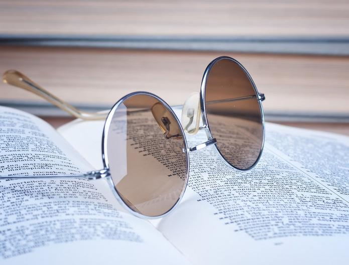 Product Introduction of Sunglasses for Women UV Protection 2025 New European and American Cat Eye Oval Frame Sunglasses for Men High-End Feel 3