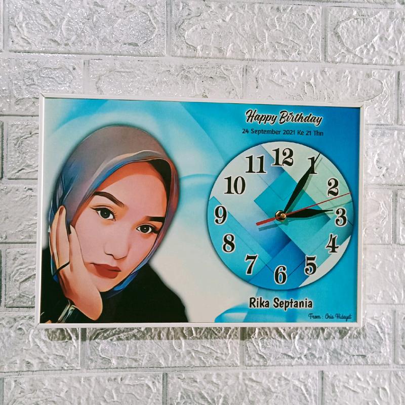 Jam Dinding Custom Foto Sudah Di Bingkai ( Hadiah Ulang Tahun, Pernikahan, Anniversary, Wisuda) Ukuran 30X20 cm Modern Gantungan Frame unik 9