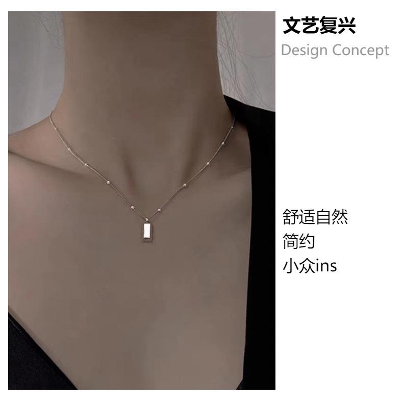 Product Introduction of Japanese and Korean-Style Light Luxury Lucky Small Gold Bar Pendant Necklace Women's Creative Mini Square Gold Brick Design Titanium Steel Clavicle Chain 3