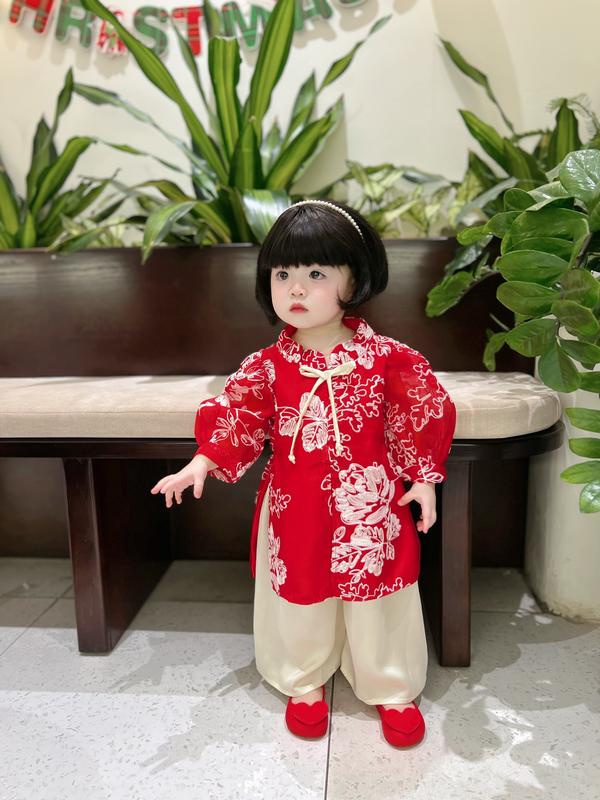 Áo Dài Cách Tân Thêu Hoa Đỏ Kèm Xược Ngọc Quần Lụa Cho Bé Gái 6-13 kg