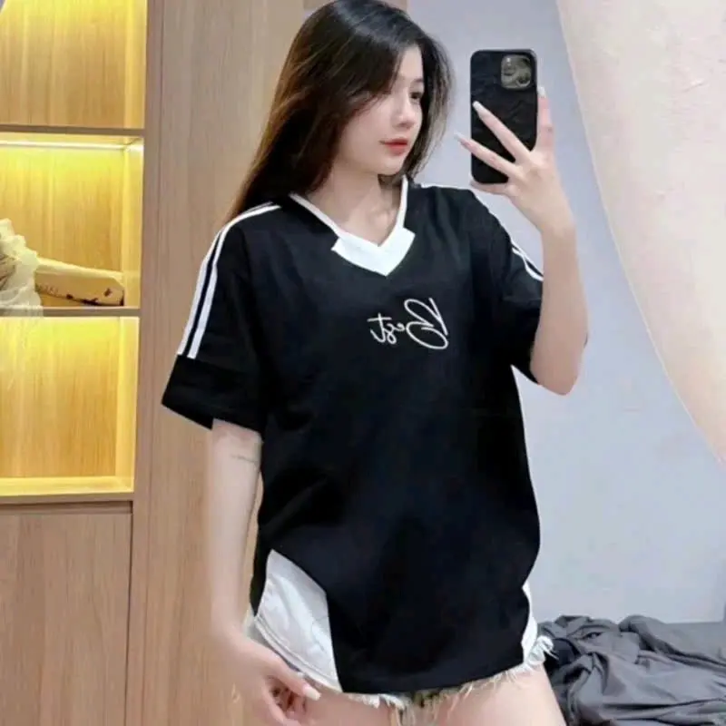 [MỚI ] ÁO PHỐI 16 BEST, cổ tim đôi, tay lỡ, form rộng. Ba màu TRẮNG , ĐEN, ĐỎ ĐÔ Có 3 size M, L, XL Women Top Voi Voan 1