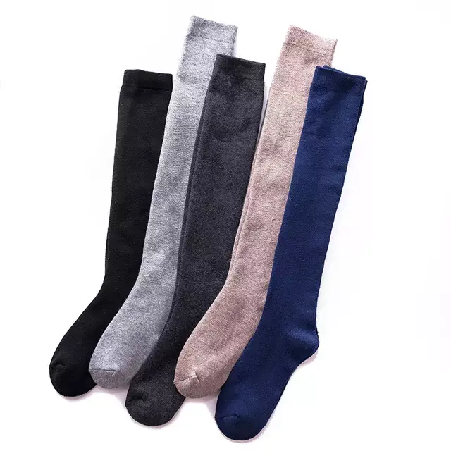 ( 3 & 6 PASANG ) KAOS KAKI PANJANG SELUTUT PRIA & WANITA
