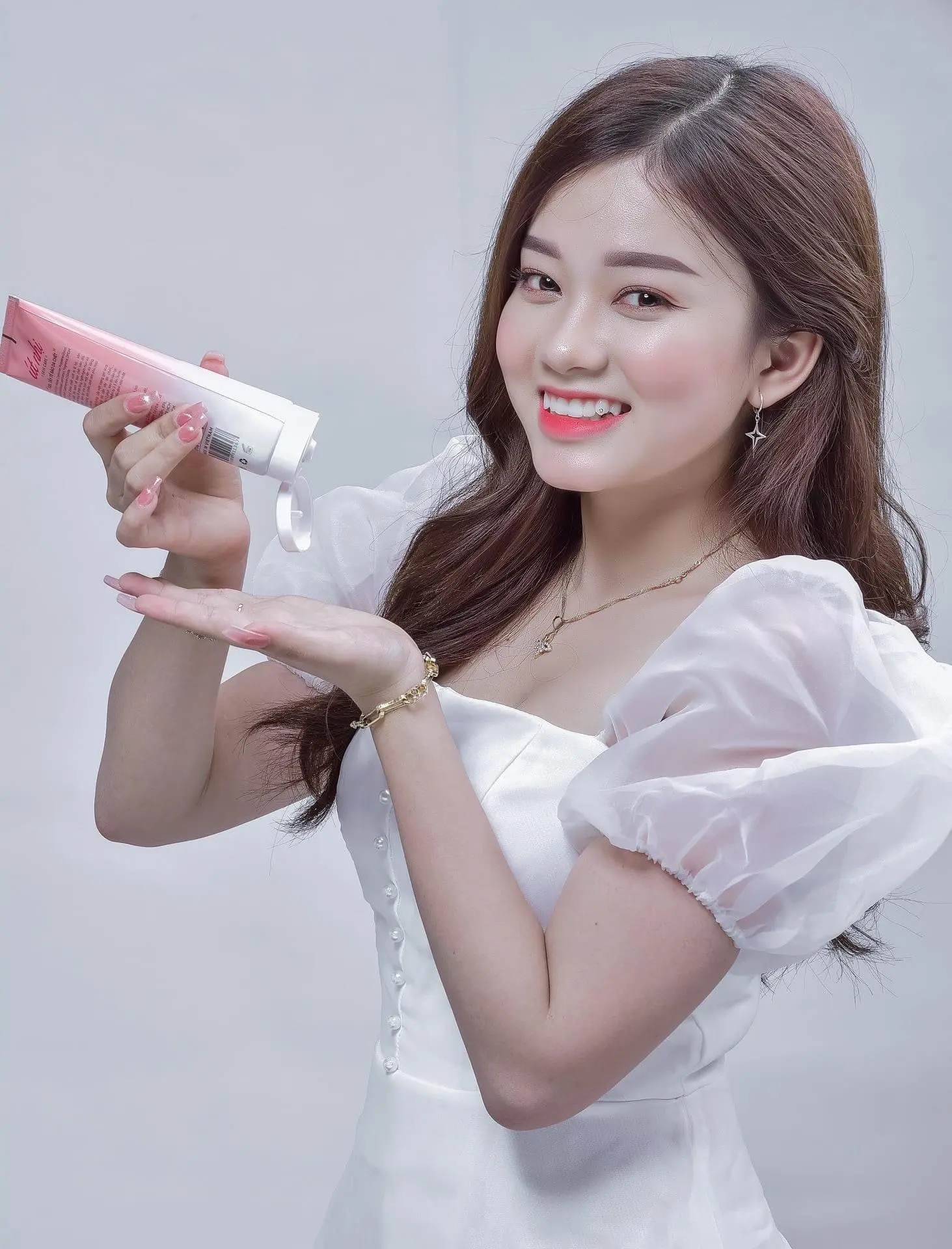 GEL TẨY TẾ BÀO CHẾT TOÀN THÂN  SCRUB ÚT NHỊ