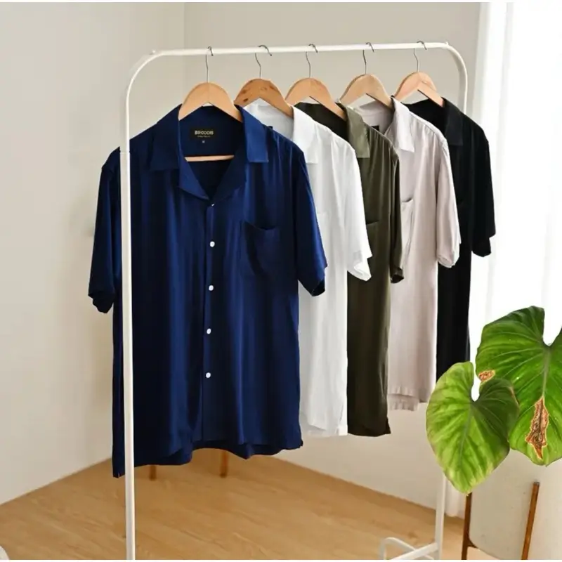Kemeja Pria Polos Lengan Pendek Hawaian Classic Shirt Kemeja Pantai Formal Kerah Nyaman Casual Basic Santai