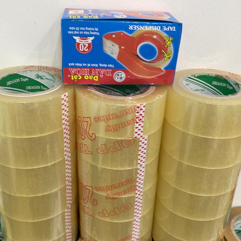  Combo 3 cây 200yard trong 1k8 được tặng kèm 1 con dao cắt và 2 cuộn băng keo 100ya .Keo có độ dày 50 mic ,độ dính tốt và dẻo dai kéo k bị đứt giữa chừng khi sử dụng. 