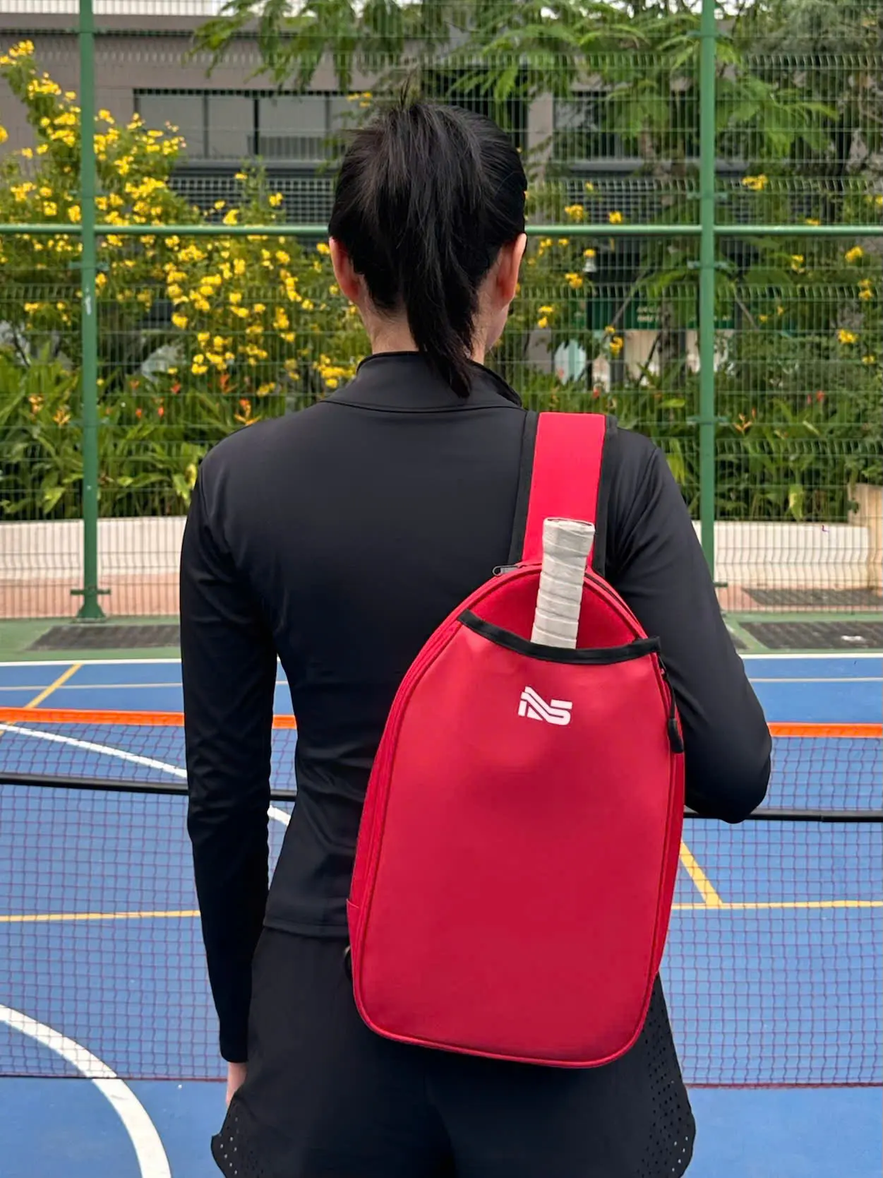 Túi Đeo chéo Nam Sport Đựng vợt Pickleball, cầu lông, gọn nhẹ, có ngăn Để vợt, ngăn quần áo riêng, chống nước - Đỏ
