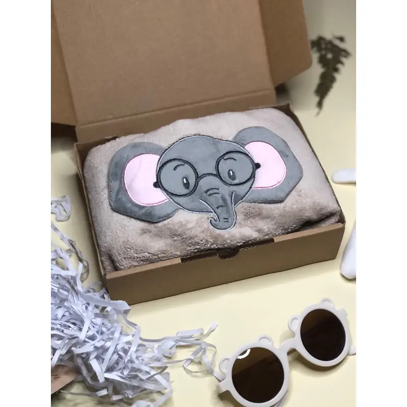 Handuk Bayi Karakter 3D Premium 50 cm x 100 cm Bahan Microfiber Baju Baby Gracia 0