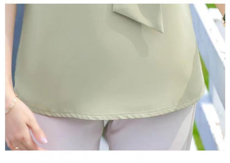 Product Introduction of Áo Phong Cách Phương Tây Ngắn Tay, Quần Áo Cho Mẹ, Thích Hợp Cho Mẹ TRUNG NIÊN Và TRUNG NIÊN, Hàng Mới Về, Dáng Rộng Vừa Vặn, Làm Bằng Voan, 40-50 Tuổi Nữ Top Women Shirt Sơ Mi 23