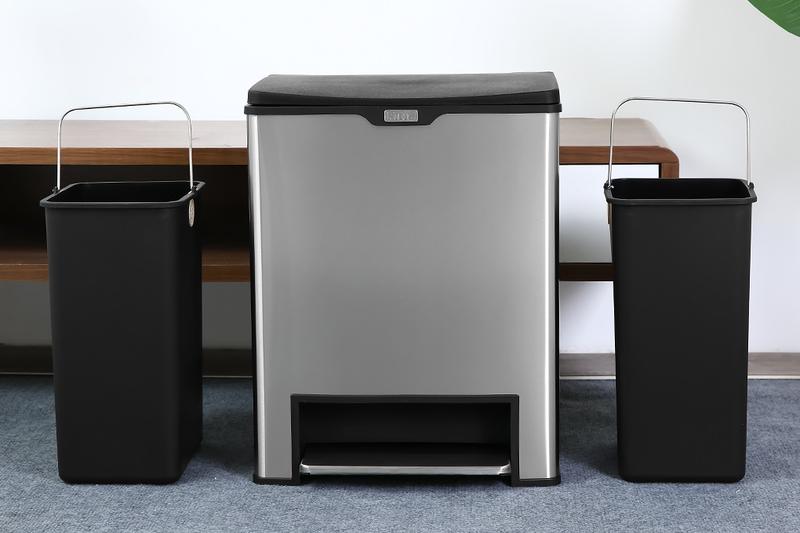 Product Introduction of Thùng Rác 2 Ngăn Inox Cao Cấp Đạp Chân Fitis Có Lõi Nhựa 17