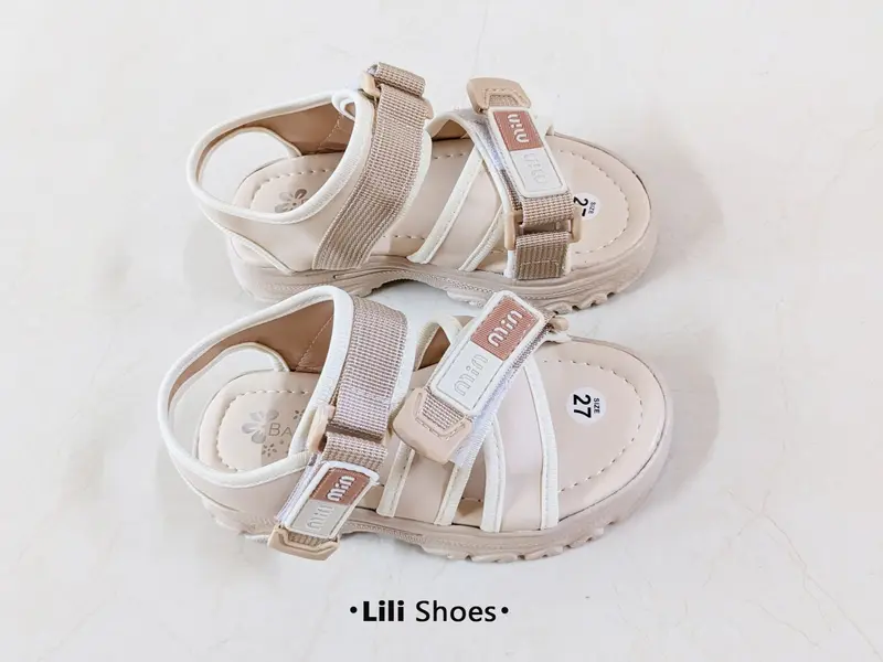 Size 27-34-Dép quai hậu đi học bé gái, đế chất PU bền nhẹ, quai da, phom đơn giản màu kem dễ phối đồ 6