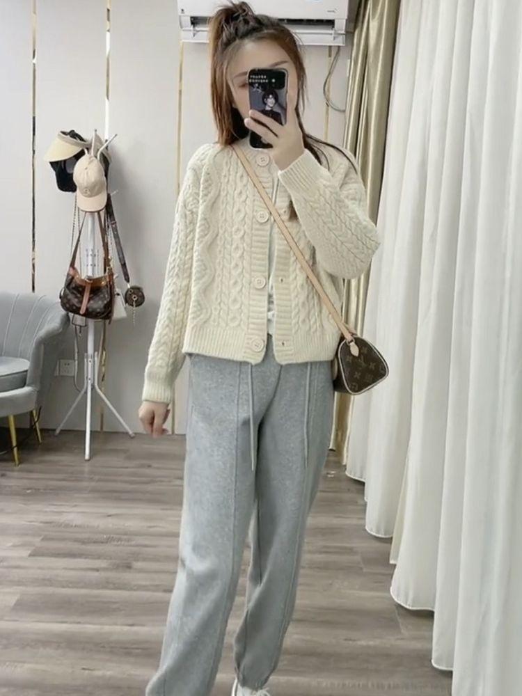 Product Introduction of Áo Len Nữ, Bộ Sưu Tập Mùa Thu, Dáng Rộng Vừa Vặn, Cổ Tròn, Áo Cardigan Dệt Kim, Áo Khoác Dài Tay, Màu Trơn Thiết Kế Độc Đáo Quần Áo Nữ, Hàng Mới Về 3