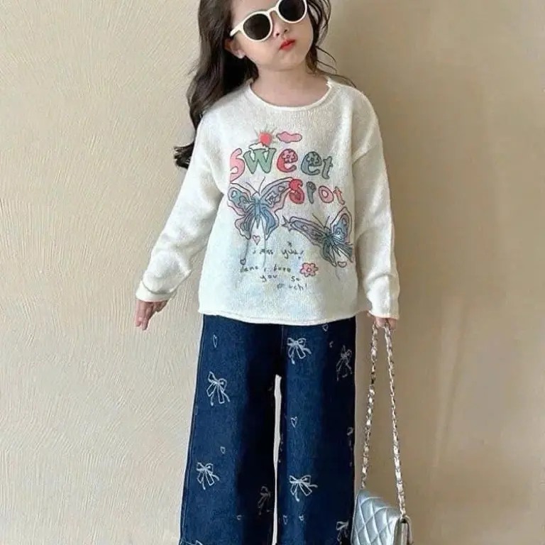 B033-Bộ quần jeans xuông phối áo thun dài tay cho bé gái - Heo 7