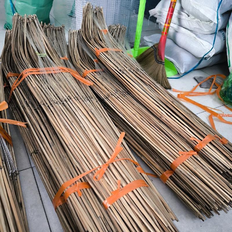 20 cần câu cắm cá lóc. trê . lươn loại 1 nhà làm dài 1.1m tóm sẵn lưỡi cước(có thể chọn size lưỡi) 0