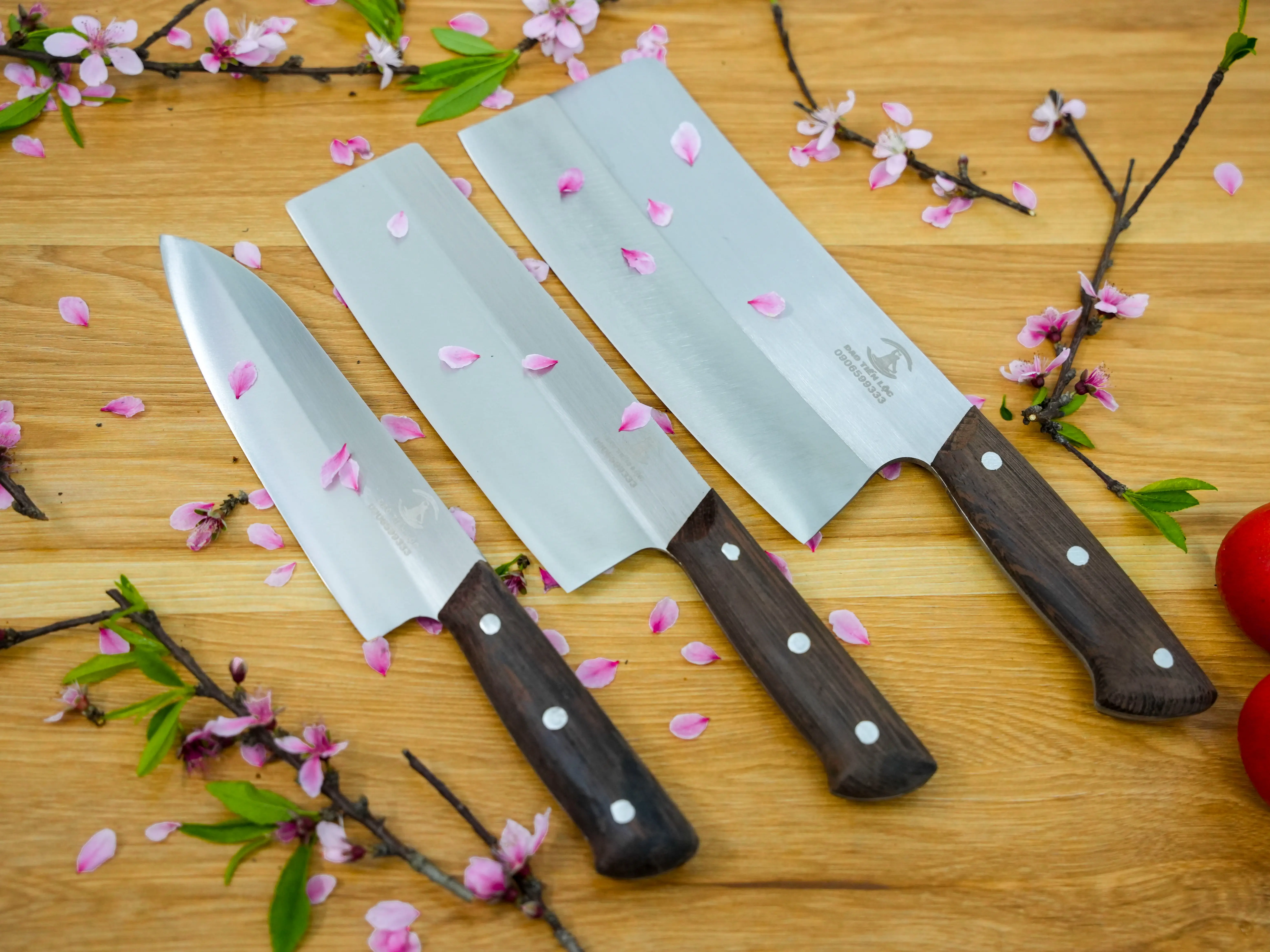 bộ 3 dao cán ốp được làm từ thép trắng không gỉ 420j2