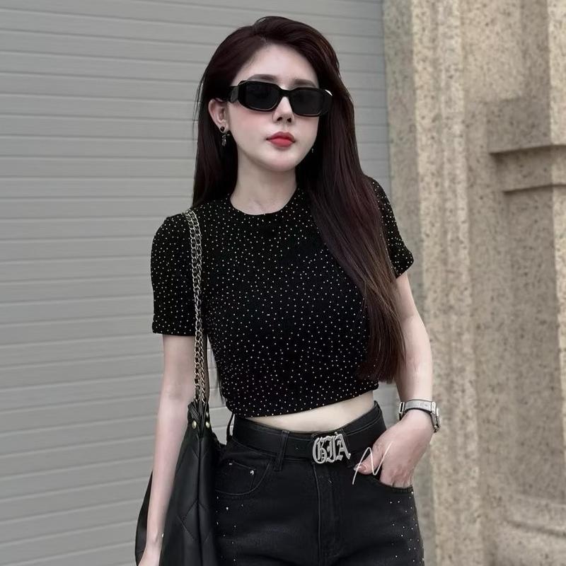 [Co Giãn Tốt Dưới 55 Kí] Áo Thun Nữ Croptop Bling Bling Ánh Nhũ Lấp Lánh Cổ Tròn. Chất Liệu Co Giãn Ôm Gọn Body Women Nhung Sen Voi