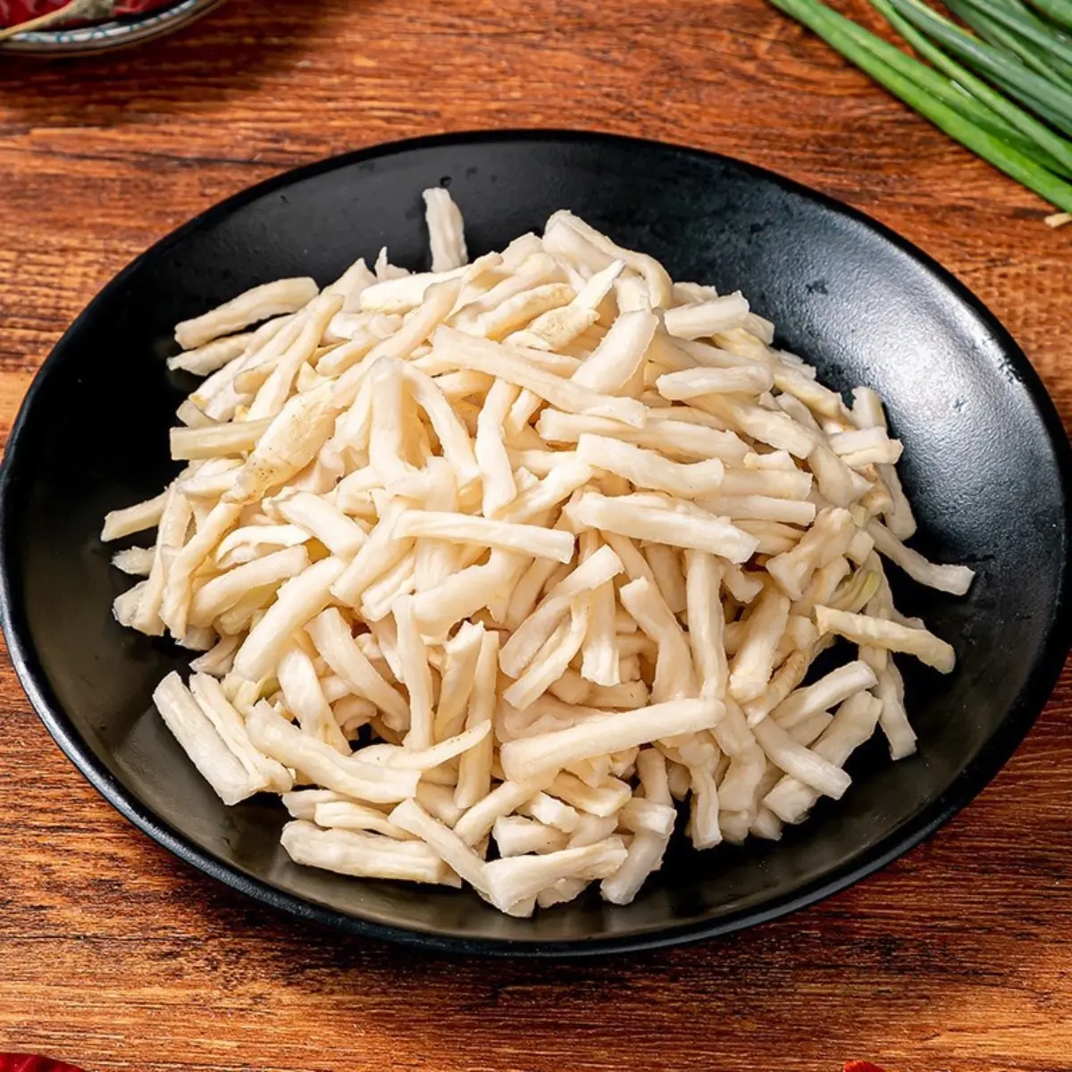 Củ cải khô thơm ngon giòn vị ngọt nhẹ loại đóng gói 300 gram Food Cay