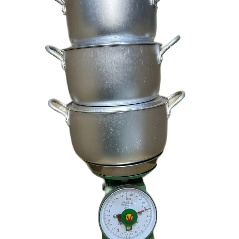 Bộ 3 nồi nhôm 20cm - 22cm - 24cm ( chất liệu nhẹ dễ sử dụng ) 8