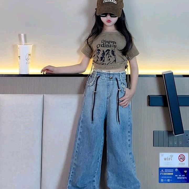 Quần jean tua rua ,áo cotton co giãn 2