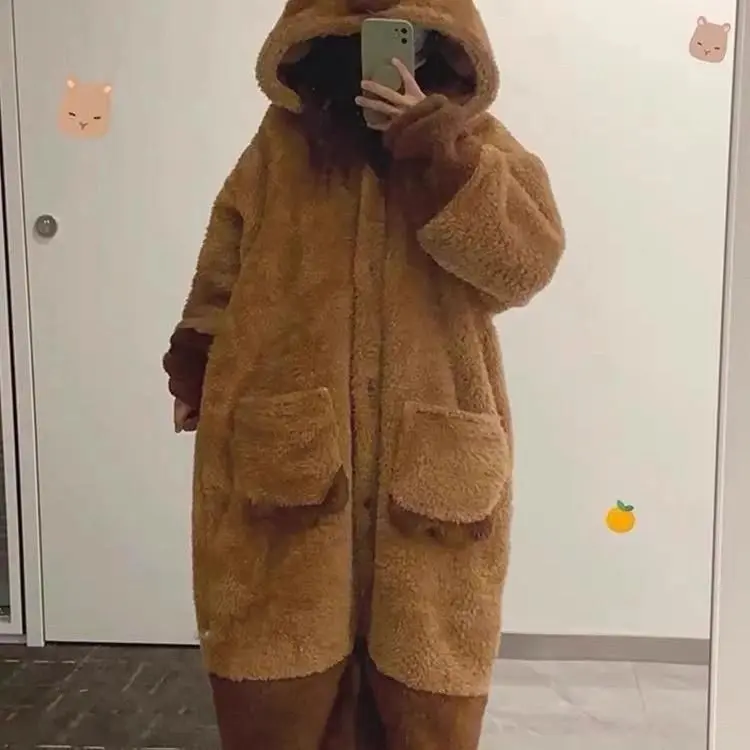 (FreeSize 40~65kg)Áo choàng ngủ Capybara dáng rộng vải lông cừu mềm mại có mũ trùm đầu(MHB00170BBVT) 3