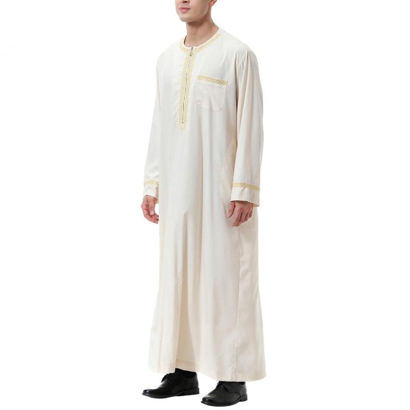 Product Introduction of Men'S Muslim Shirt Kaftan Islamic Royalty Dubai Robe O-Neck Long Sleeve Retro Tunics Abaya Arabic Traditional Costume Men'S Robe 14