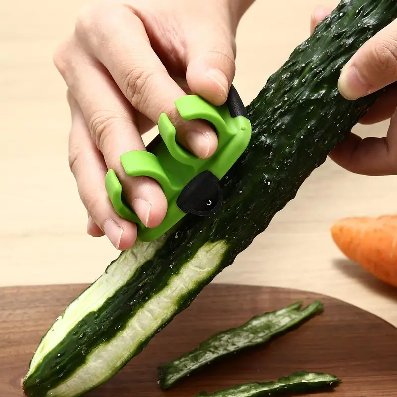 Stainless Steel Grip Vegetable Peeler, 3 Counts Manual Hand Peeler for Carrots, Pumpkins & More, Household Kitchen Gadgets 0