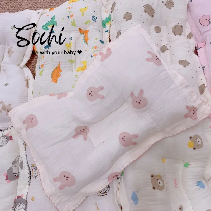 Gối chống bẹp đầu vải xô muslin cho bé 5
