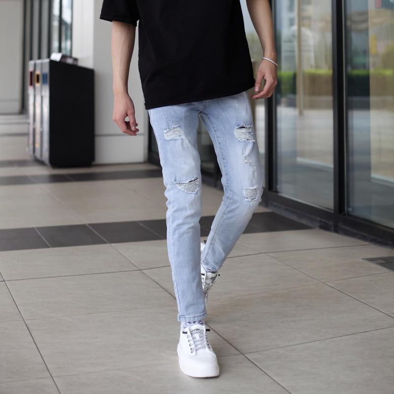 Quần jean nam rách gối chất bò co giãn tốt màu xanh nhạt dáng slimfit skinny phom ôm 5679 Menswear Có Túi Pants