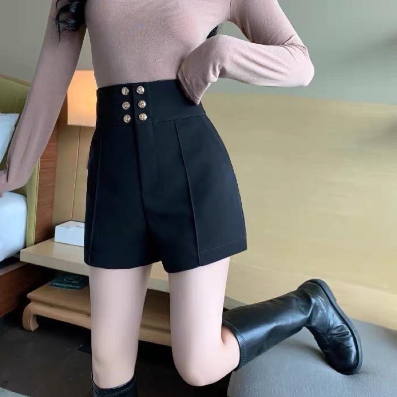  Mã 18 Quần short nữ lưng cao 6 cúc cách điệu 