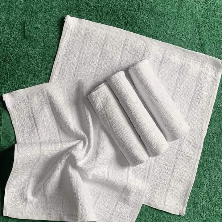 Product Introduction of 10 Khăn Trắng Vuông Cotton loại dày 1