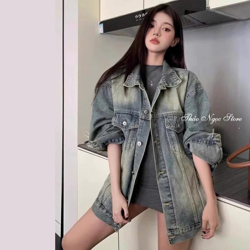 Áo khoác jean nữ trơn tay dài form rộng túi nhọn (dài 68cm)! THẢO NGỌC STORE Nữ Women Top Bò