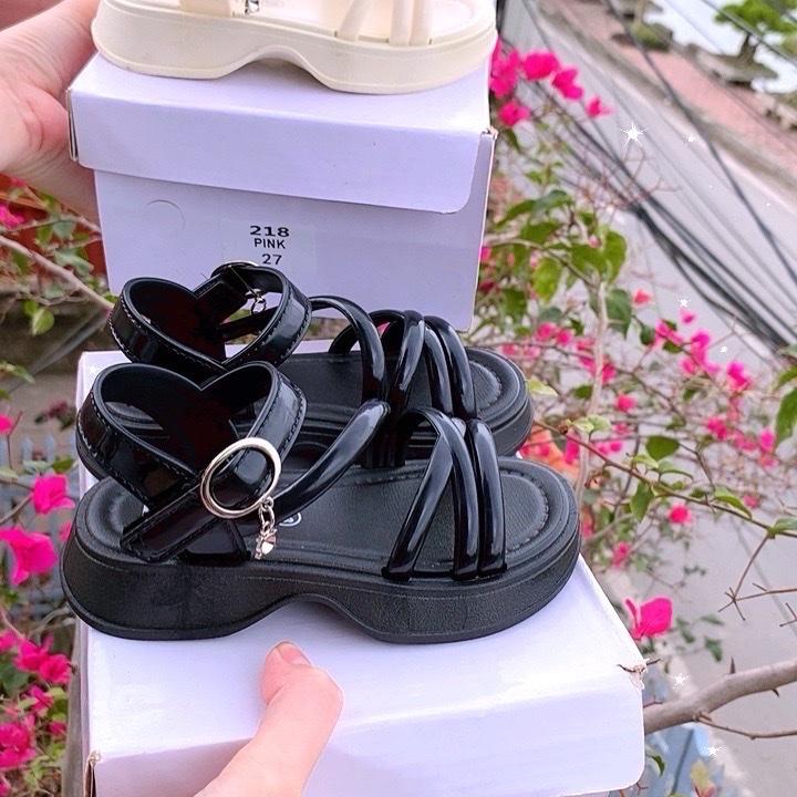    Phom Nhỏ Tăng 3 Size Dép Quai Hậu Dây Chéo Đan Dành cho Bé Gái 26-35 Đế Mềm Nhẹ Dành Cho Mọi Lứa Tuổi 3 Đến 10 Tuổi 
