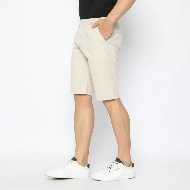 celana Chinos pendek pria /celana pndek pria