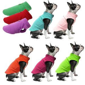 Chaleco Grueso y Cálido para Perros y Gatos, Tela de Acrílico, Diseño con Orificio para Arnés, Disponible en 9 Colores, Talla Mediana
