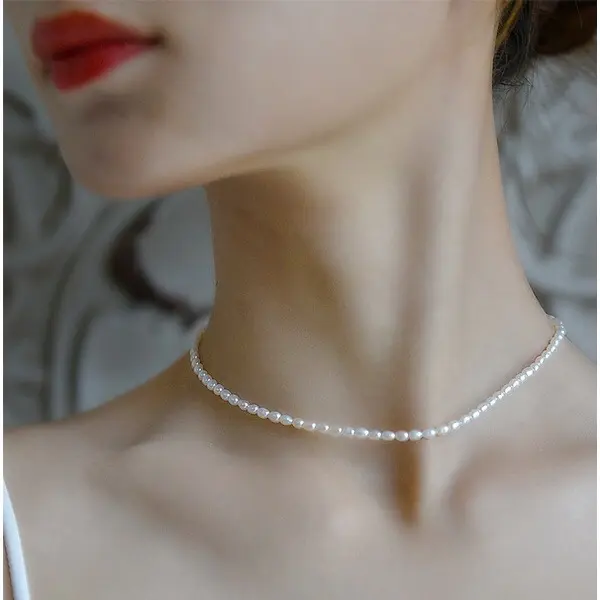 Vòng cổ choker hạt gạo nhí size 3mm đều viên, có ít tì vết tự nhiên