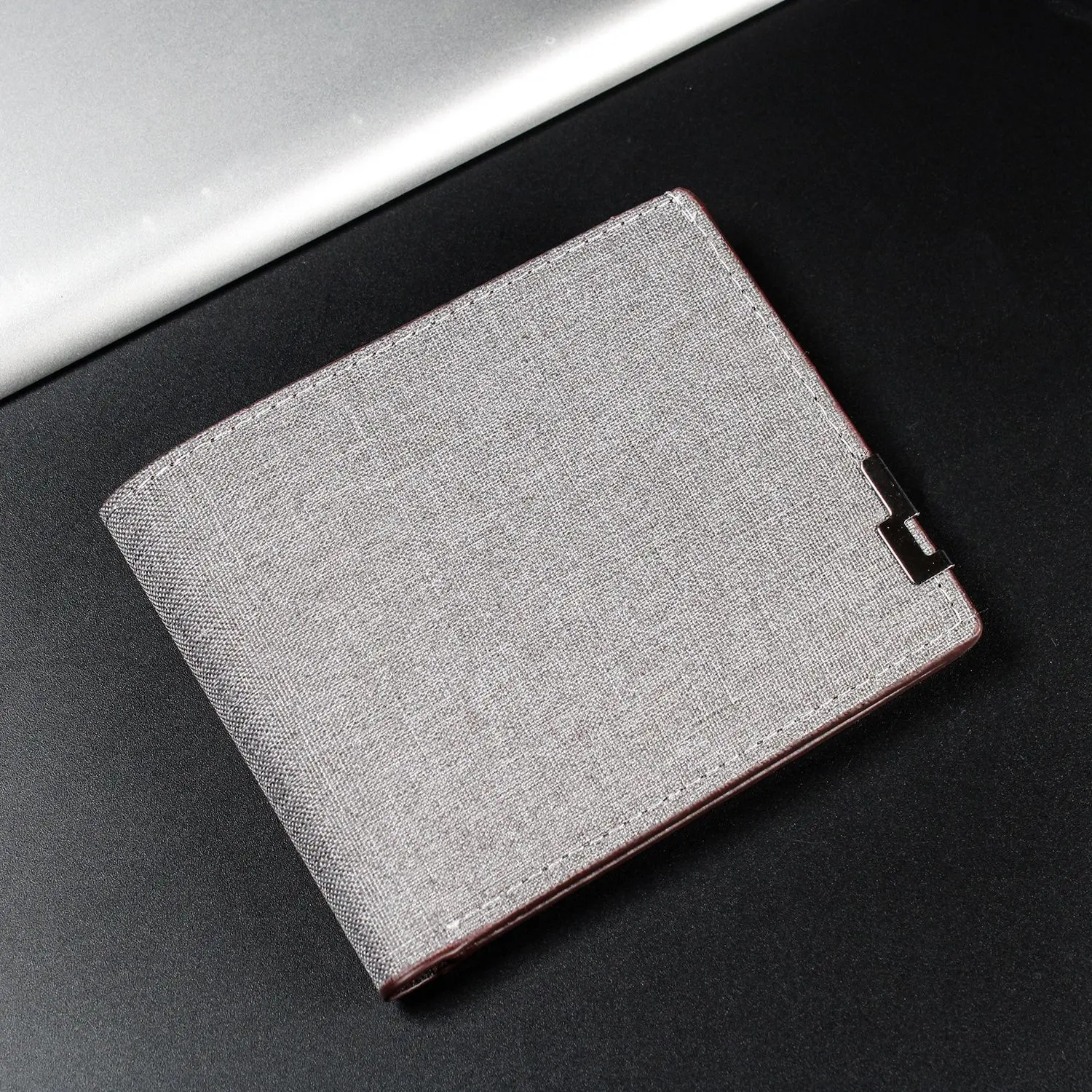 Stylish Young Men's Horizontal Wallet with Large Capacity and Multiple Card Slots Sleek Denim Wallet for Trendy Youth with Multiple Card Slots