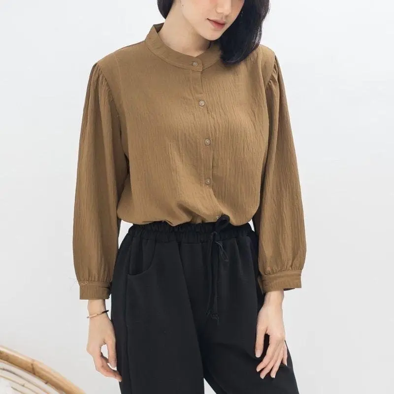 Kemeja Blouse River Oneck Airflow Bahan Crinkle Wanita 0